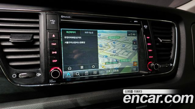 Kia Carnival 9-seater Luxury 2017 — фото 18