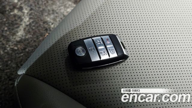 Kia Carnival 9-seater Luxury 2017 — фото 22