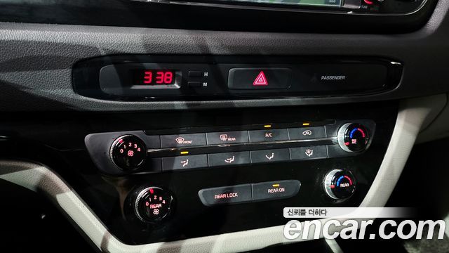 Kia Carnival 9-seater Luxury 2017 — фото 37