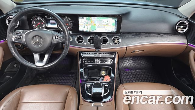 Mercedes-Benz E-Class (W213) E220d 4MATIC Avantgarde 2017 — фото 7