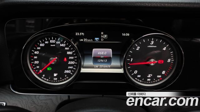 Mercedes-Benz E-Class (W213) E220d 4MATIC Avantgarde 2017 — фото 8