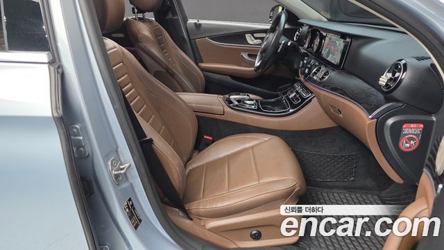 Mercedes-Benz E-Class (W213) E220d 4MATIC Avantgarde 2017 — фото 15