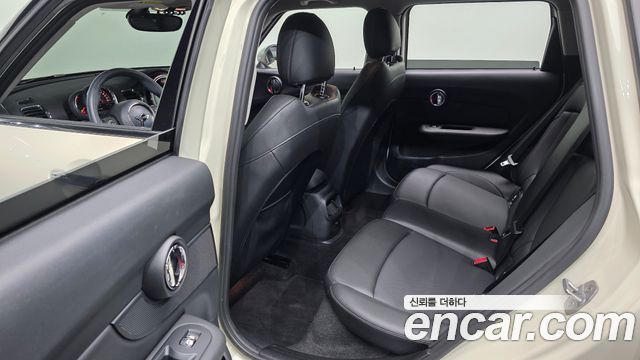 MINI Cooper Clubman Standard 2nd 2019 — фото 12