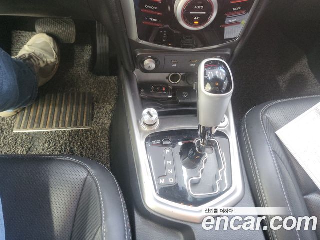 KG Mobility (SsangYong) Tivoli LX 2WD DLX 2016 — фото 19