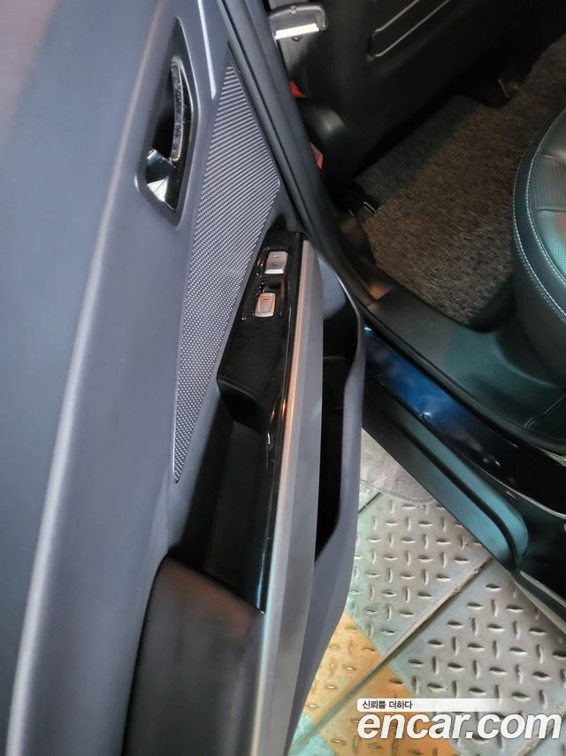 KG Mobility (SsangYong) Tivoli LX 2WD DLX 2016 — фото 24