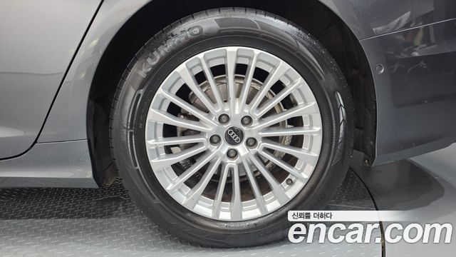 Audi A6 (C8) 40 TDI Quattro Premium 2021 — фото 27