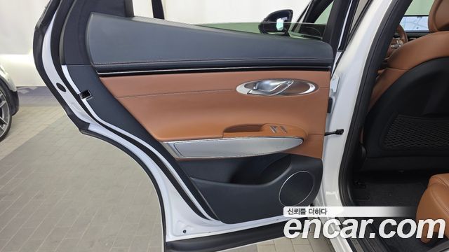 Genesis GV70 2.5T Gasoline 2WD 2021 — фото 25