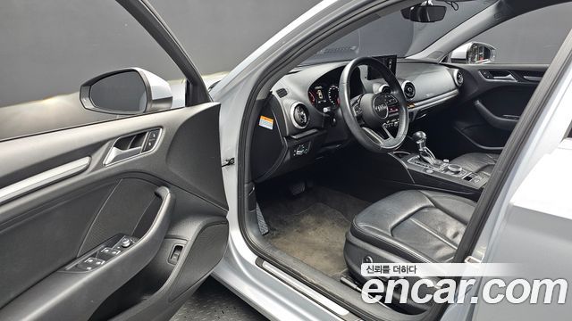 Audi A3 40 TFSI 8V 2018 — фото 10