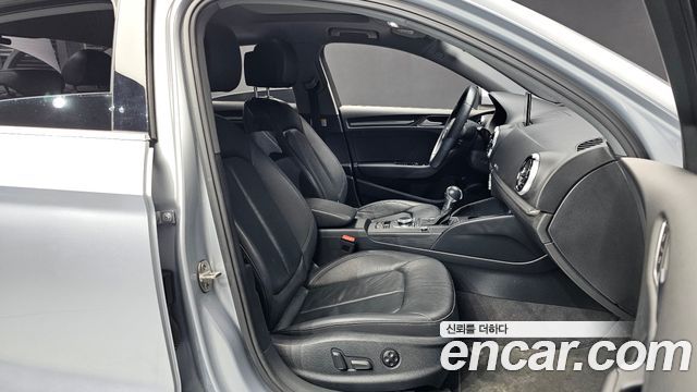 Audi A3 40 TFSI 8V 2018 — фото 12