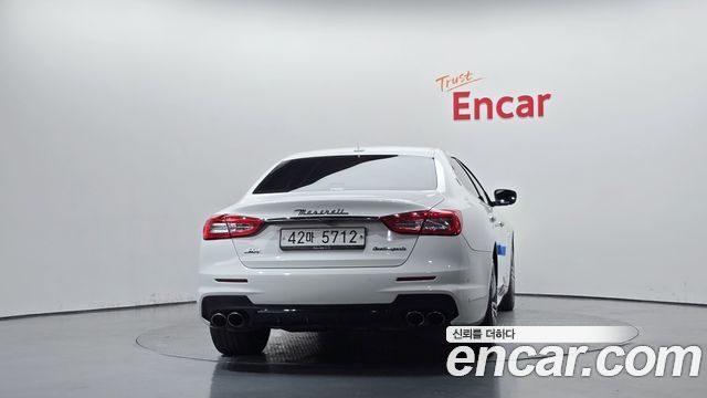 Maserati Quattroporte S Q4 3.0 V6 Gransport 2017 — фото 4