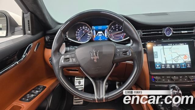 Maserati Quattroporte S Q4 3.0 V6 Gransport 2017 — фото 13