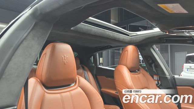 Maserati Quattroporte S Q4 3.0 V6 Gransport 2017 — фото 19