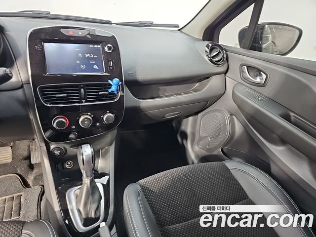 Renault Korea Clio ZEN 2018 — фото 9