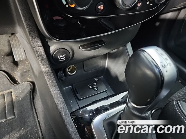 Renault Korea Clio ZEN 2018 — фото 19