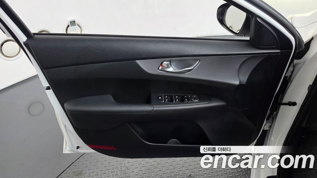 Kia K3 (II) 1.6 Prestige 2022 — фото 24
