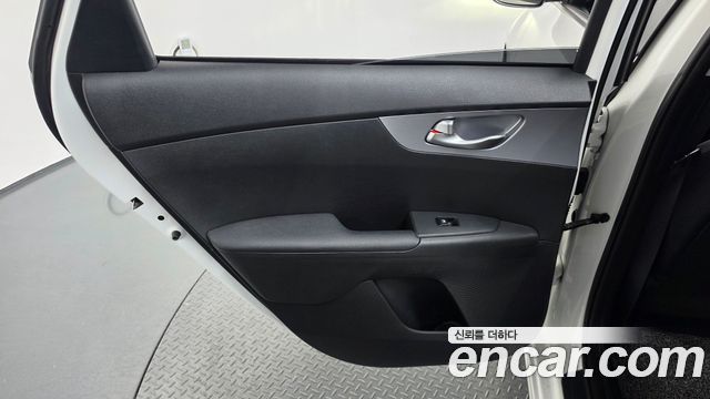 Kia K3 (II) 1.6 Prestige 2022 — фото 25