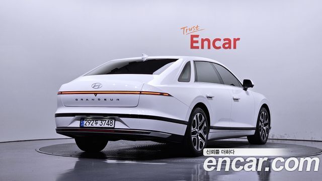 Hyundai Grandeur (GN7) 2,5 Gasoline 2WD Exclusive 2023 — фото 2