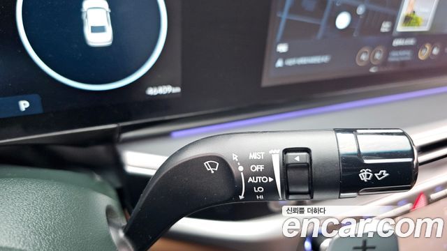 Hyundai Grandeur (GN7) 2,5 Gasoline 2WD Exclusive 2023 — фото 18