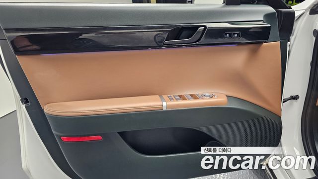 Hyundai Grandeur (GN7) 2,5 Gasoline 2WD Exclusive 2023 — фото 24