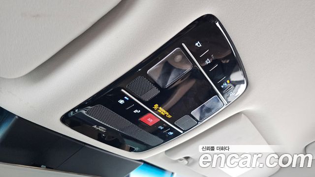Hyundai Grandeur (GN7) 2,5 Gasoline 2WD Exclusive 2023 — фото 32