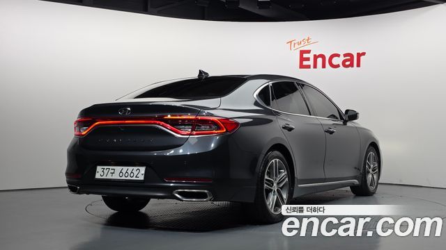 Hyundai Grandeur (IG) 2.4 Premium Special 2018 — фото 2