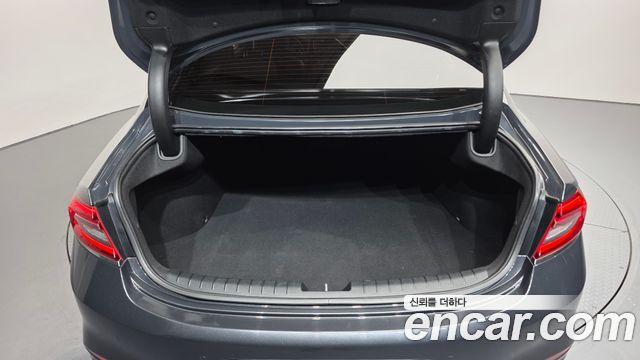 Hyundai Grandeur (IG) 2.4 Premium Special 2018 — фото 20