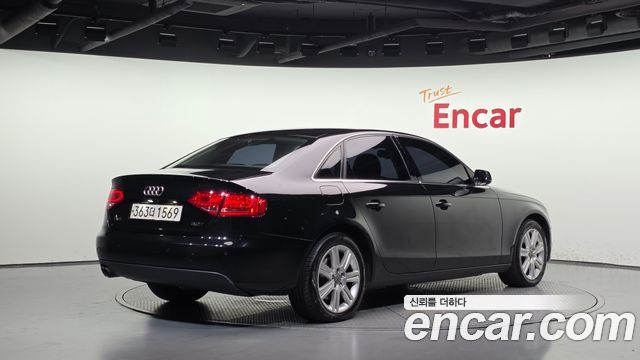 Audi A4 2.0 TFSI B8 2011 — фото 2