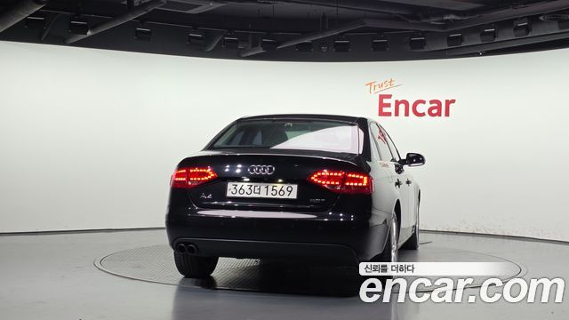 Audi A4 2.0 TFSI B8 2011 — фото 4