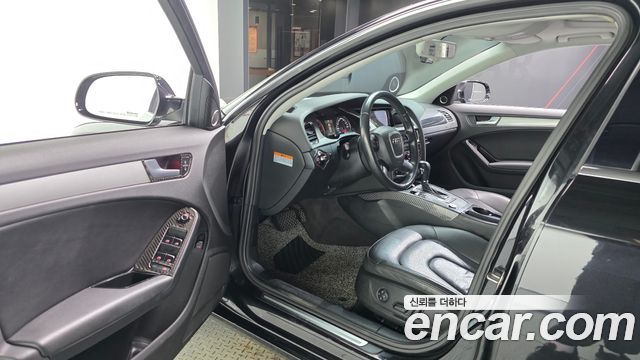 Audi A4 2.0 TFSI B8 2011 — фото 10
