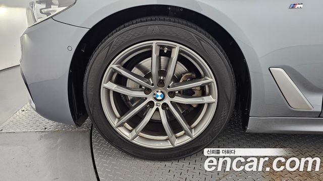 BMW 5 Series (G30) 520d M Sport Special Edition 2018 — фото 5