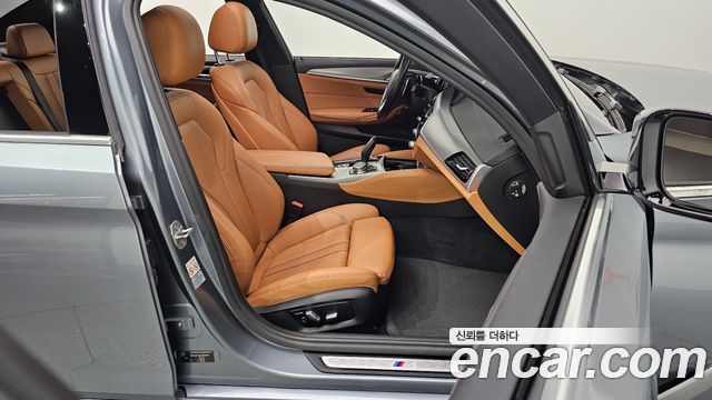 BMW 5 Series (G30) 520d M Sport Special Edition 2018 — фото 10