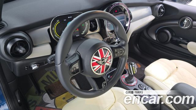 MINI Cooper Electric Gen ZE Edition 3rd 2022 — фото 18