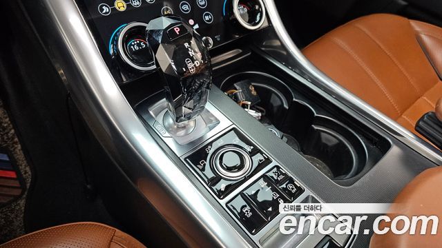 Land Rover Range Rover Sport (II) 3.0 SDV6 HSE Dynamic 2016 — фото 9