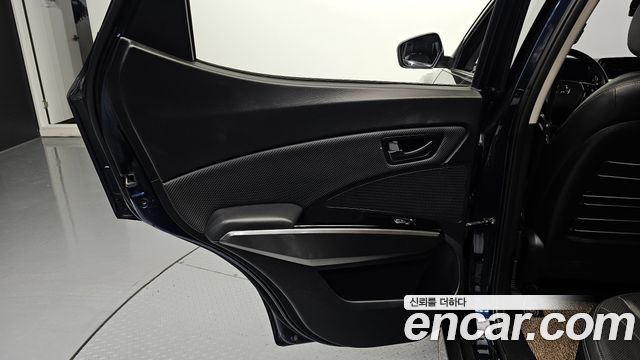 KG Mobility (SsangYong) Very New Tivoli Diesel 1.6 2WD V3 2021 — фото 25