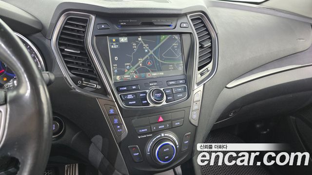 Hyundai Santa Fe (DM) Diesel(e-VGT) 2.0 2WD Exclusive 2015 — фото 12