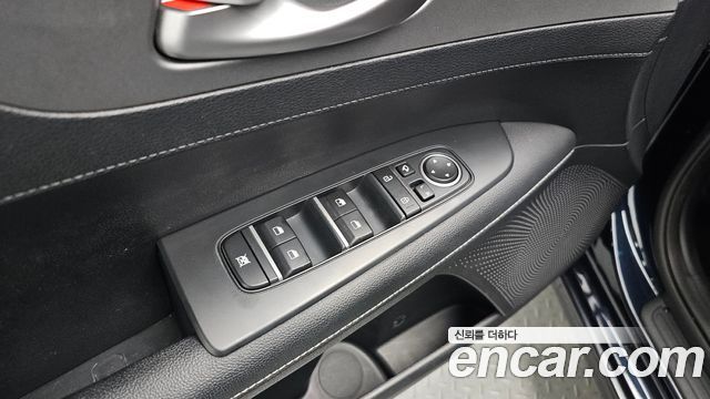 Kia K3 Trendy 2019 — фото 36