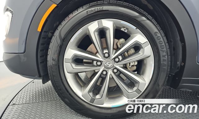 Hyundai Maxcruise Diesel(e-VGT) 2.2 2WD Exclusive Special 2016 — фото 5