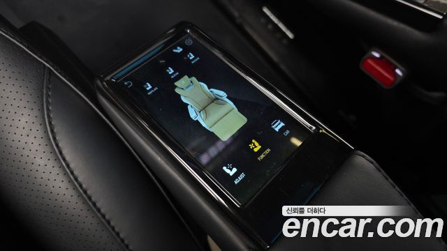 Kia Carnival (IV) Gasoline 9-Seater Hi Limousine (7-seater Limousine(Special vehicle) 2025 — фото 19