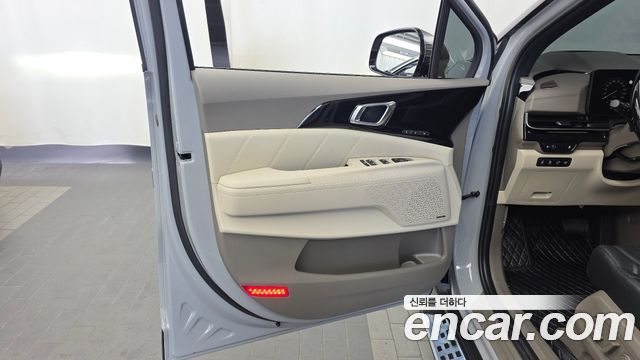 Kia Carnival (IV) Gasoline 9-Seater Hi Limousine (7-seater Limousine(Special vehicle) 2025 — фото 24