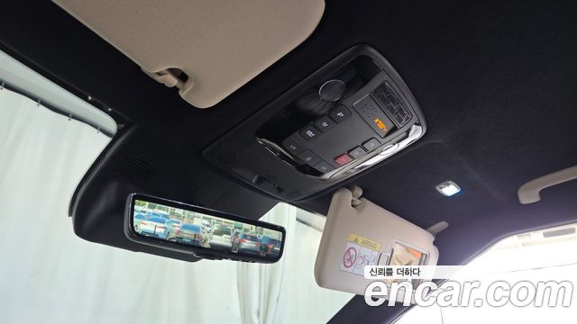 Kia Carnival (IV) Gasoline 9-Seater Hi Limousine (7-seater Limousine(Special vehicle) 2025 — фото 31