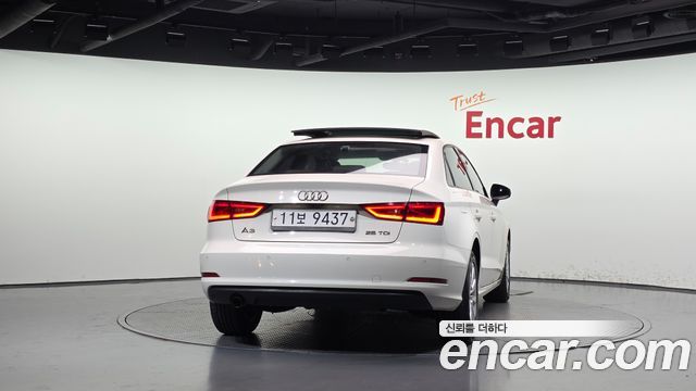 Audi A3 25 TDI Dynamic 8V 2015 — фото 4