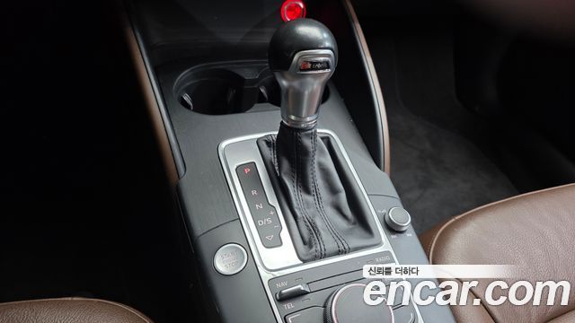 Audi A3 25 TDI Dynamic 8V 2015 — фото 9