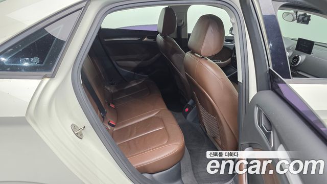 Audi A3 25 TDI Dynamic 8V 2015 — фото 12