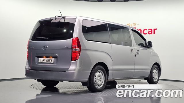 Hyundai Grand Starex 12-Seater Wagon Smart 2016 — фото 2