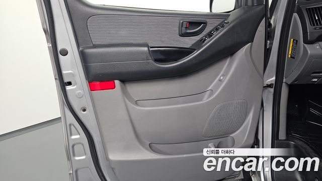 Hyundai Grand Starex 12-Seater Wagon Smart 2016 — фото 24