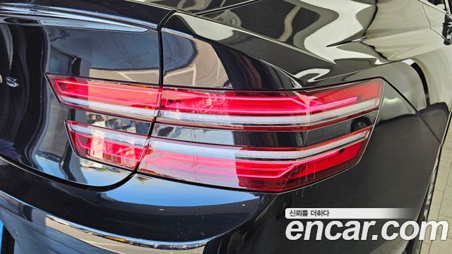 Genesis Electrified G80 (RG3) e-AWD 2022 — фото 23