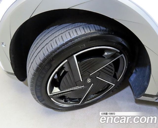Hyundai Ioniq 5 Long Range AWD Prestige 2025 — фото 6