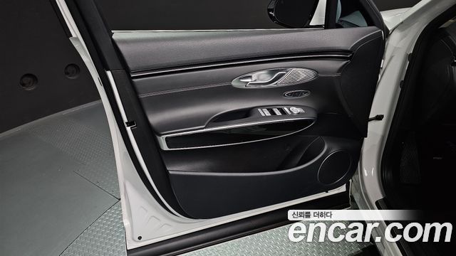 Genesis GV70 2.5T Gasoline AWD 2023 — фото 24