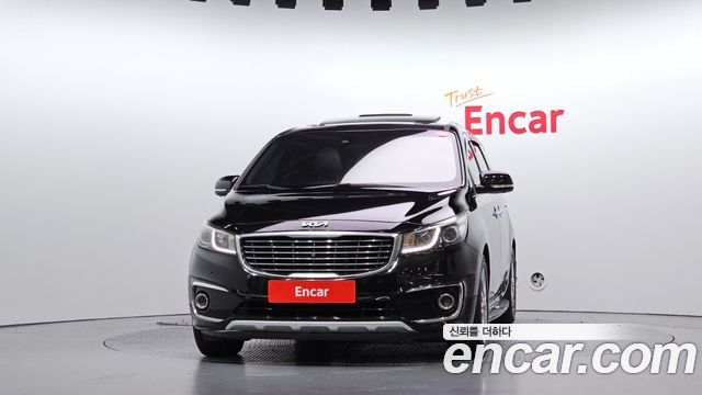Kia Carnival 9-seater Noblesse 2015 — фото 3
