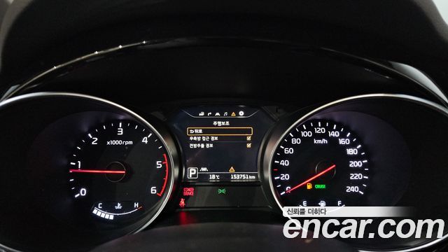 Kia Carnival 9-seater Noblesse 2015 — фото 8